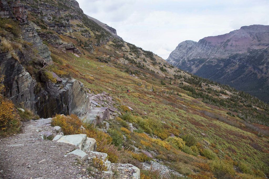 See those red and black dots on the trail? Those are people!